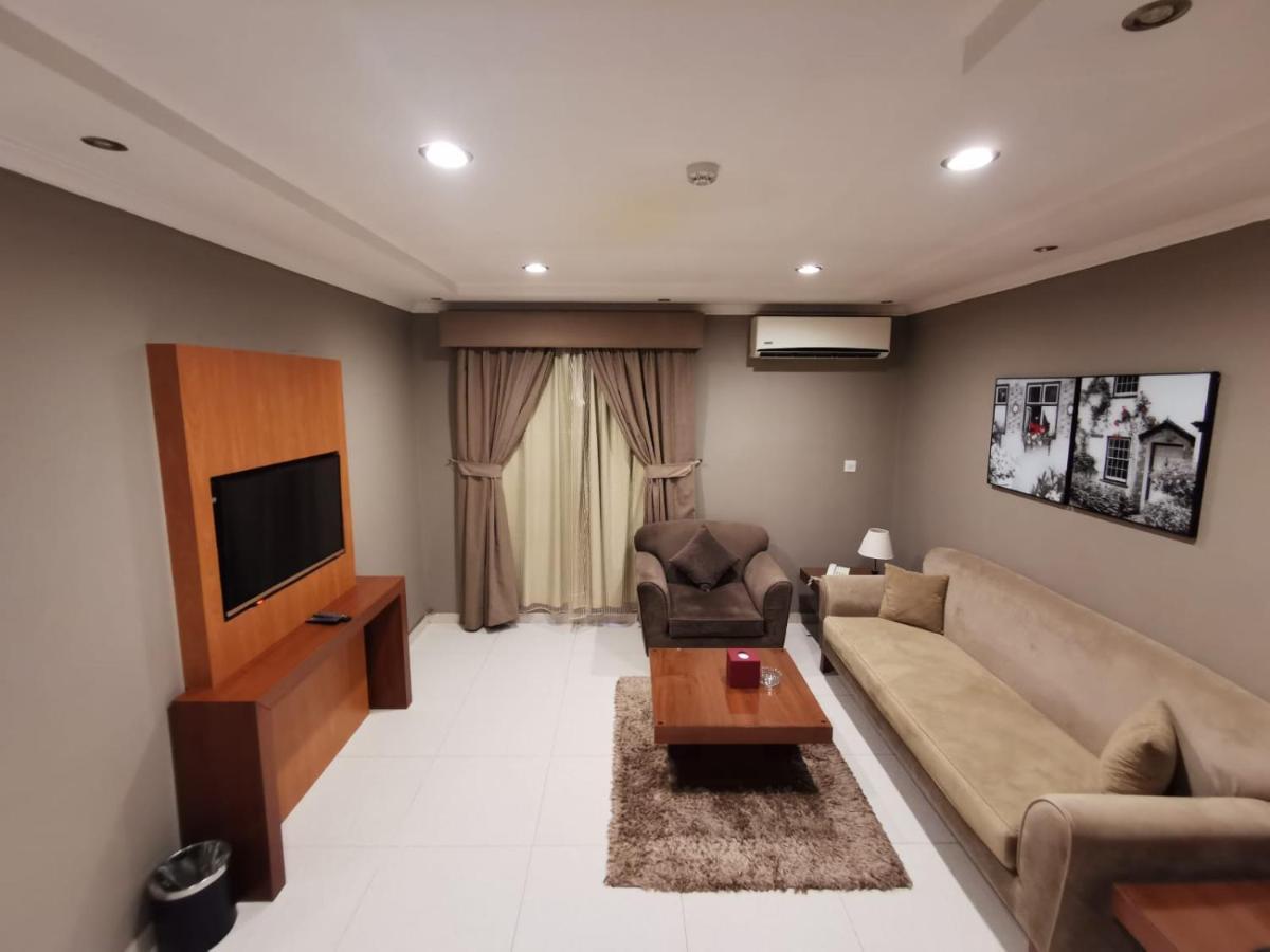 Ashbonh Hotel Suites ริยาดห์ ภายนอก รูปภาพ